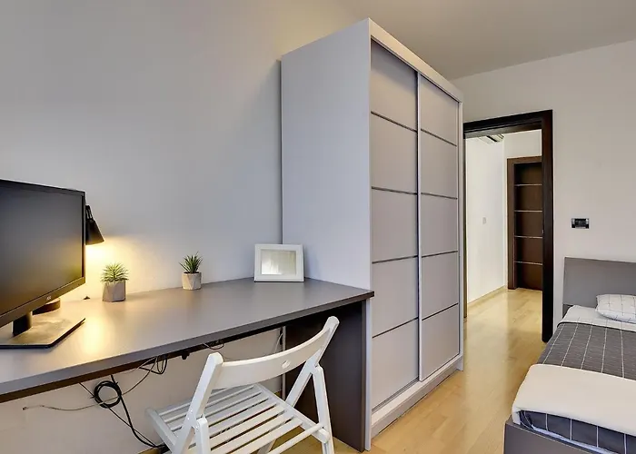 Holiday home In With Private Pool & Bbq *