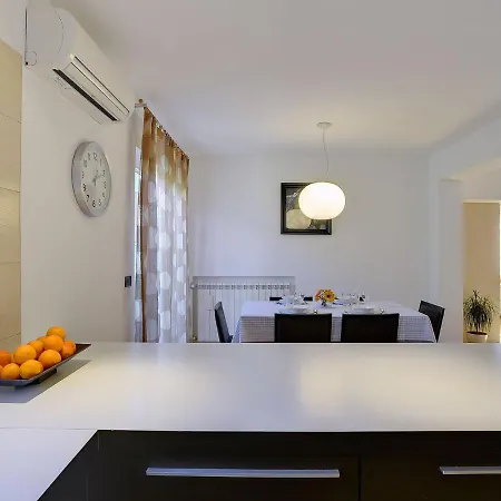 In With Private Pool & Bbq Tatil Evi Pula